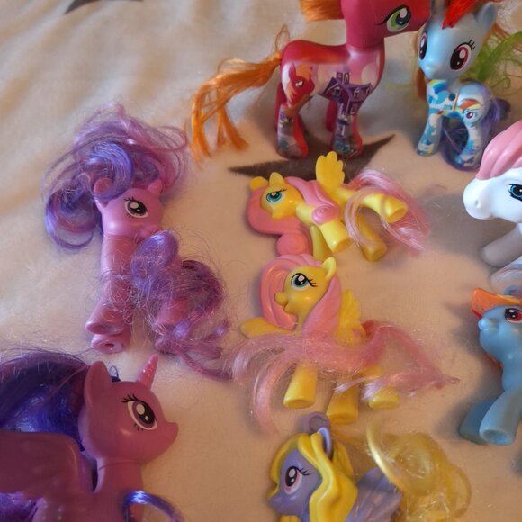 My Little Pony Lot of 20 Assorted Sizes & Years MLP The Loyal Subjects - Picture 6 of 7